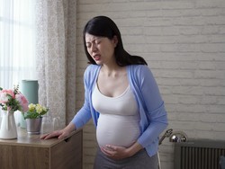 3 Risiko Besar Wanita Hamil di Atas Usia 35 Tahun