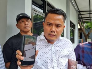 Aliansi Warga Laporkan 4 Dugaan Money Politics Caleg di Surabaya ke Bawaslu Aliansi Warga Laporkan 4 Dugaan Money Politics Caleg di Surabaya ke Bawaslu