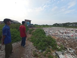 Reaksi Pemkot soal Reklamasi Empang dengan Sampah di Pesisir Cirebon