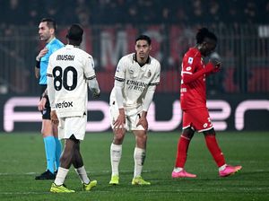 Tumbang dari Monza, Pioli Nilai Milan Banyak Bikin Kesalahan