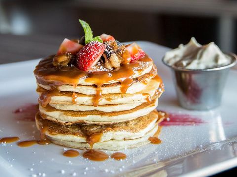 Makanan manis bisa merusak kulit