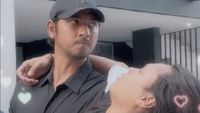 7 Gaya Seleb Parodi Digendong Mayor Teddy, Kocak Endingnya di Luar Prediksi