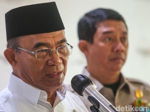 Menko PMK: Beras di Pegunungan Tengah Papua Capai Rp 45 Ribu Per Kg Menko PMK: Beras di Pegunungan Tengah Papua Capai Rp 45 Ribu Per Kg