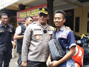 Polisi Kembalikan Motor Hasil Curian di Jakut, Pemilik Langsung Semringah