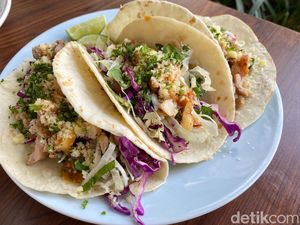 Nongkrong Makan Taco dan Mamas Loco di Resto Rumahan Nongkrong Makan Taco dan Mamas Loco di Resto Rumahan