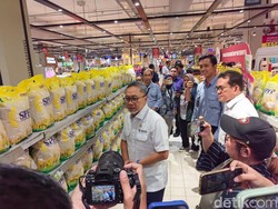 Mendag Zulhas Sarankan Masyarakat Beli Beras Bulog, Ini Alasannya