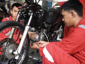 Pemuda Jakarta Utara Ikut Pelatihan Kerja Otomotif Pemuda Jakarta Utara Ikut Pelatihan Kerja Otomotif