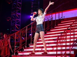PM Singapura Soal Drama Konser Taylor Swift Dimonopoli
