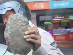 Ini Motif Pemotor di Kota Malang Hantam Mobil dengan Batu Besar