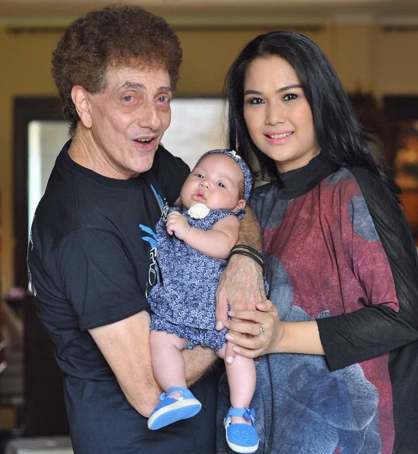 Ahmad Albar dan Anak