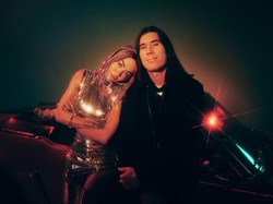 Gryffin Rilis Last Of Us Bareng Rita Ora