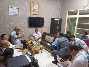 Kader Parpol Gerindra di Jambi Datangi KPU Pertanyakan Sirekap