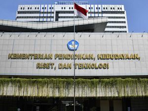 Kemdikbud Rekomendasikan Buku Pramoedya hingga Wiji Thukul Dibaca Siswa Kemdikbud Rekomendasikan Buku Pramoedya hingga Wiji Thukul Dibaca Siswa