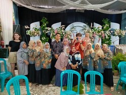 Viral 2 Bule Nyasar ke Kondangan di Kulon Progo, Begini Cerita Mempelai