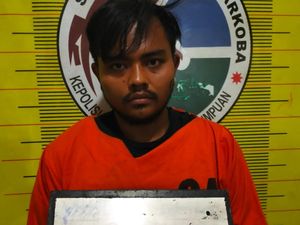 Turun dari Bus, Pemuda di Sidimpuan Kepergok Simpan Sabu di Celana Dalam