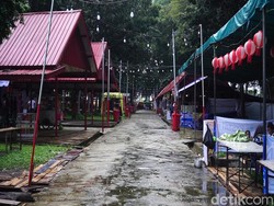 Jembatan Ponton-Seribu Lampion Sudah Dipasang untuk Cap Go Meh di Palembang