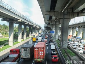 Info Titik Kemacetan di Tol Jakarta Arah Cikampek Pagi Ini