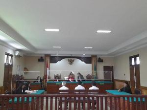 Kakek Pemerkosa Cucu hingga Tertular PMS di Buleleng Divonis 13 Tahun Penjara Kakek Pemerkosa Cucu hingga Tertular PMS di Buleleng Divonis 13 Tahun Penjara