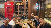 Serunya Vincent Rompies Makan Bareng The Prediksi dengan Tema Unik