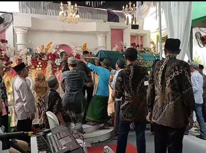 Viral Pengantar Jenazah Lewat Depan Pelaminan Saat Acara Resepsi di Jatim