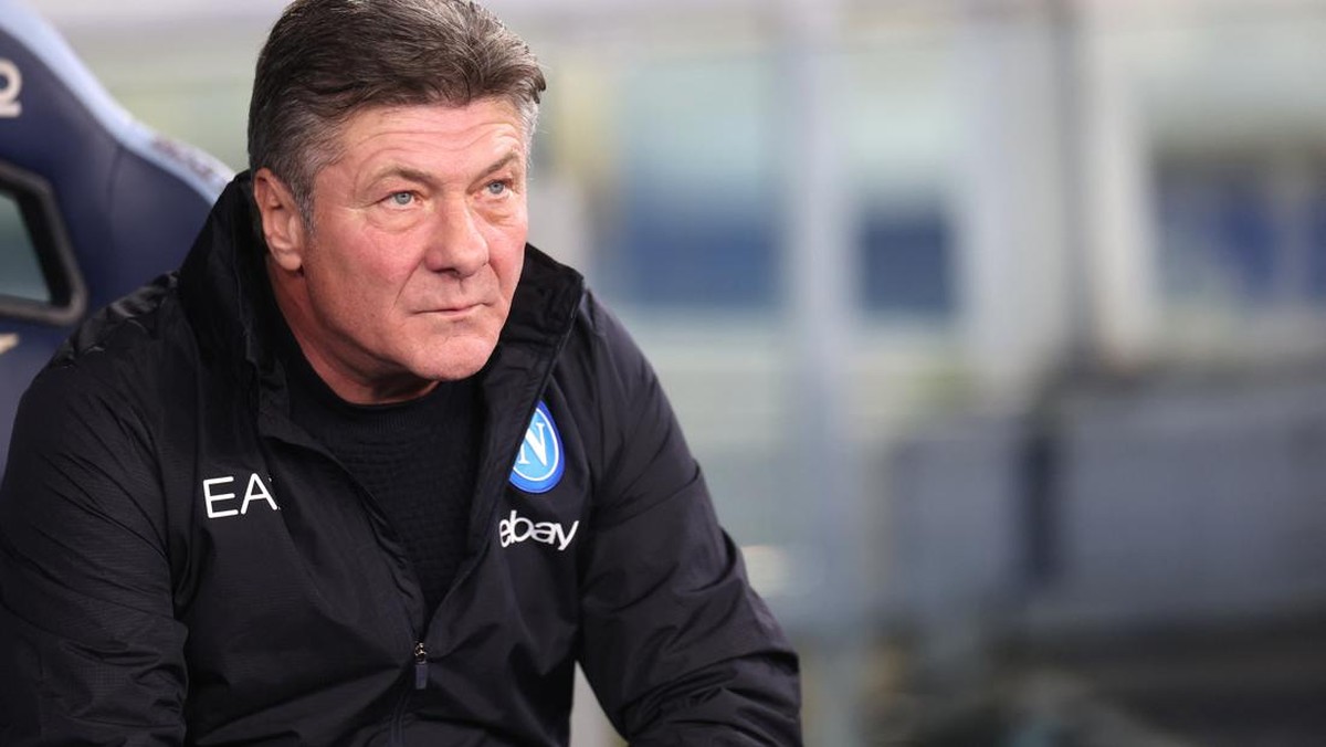Walter Mazzzarri dipecat karena Napoli butuh perubahan (REUTERS/CLAUDIA GRECO)