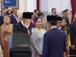 Hormat AHY ke Jokowi-Prabowo Seusai Dilantik Jadi Menteri ATR