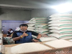 Dari Berjualan Beras Asep Wujudkan Mimpi Anak Jadi Masinis