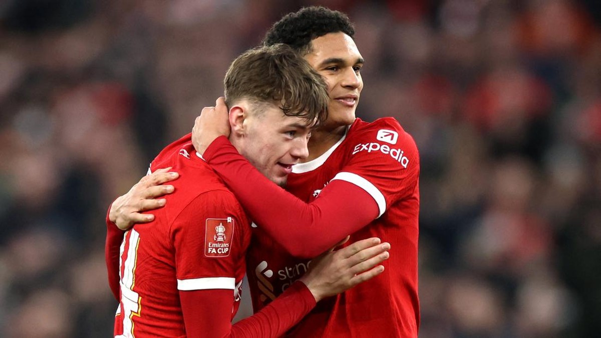 Conor Bradley dan Jarel Quansah jadi pemain muda Liverpool yang diandalkan musim ini (REUTERS/PHIL NOBLE)