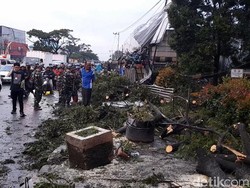 Kesaksian Warga Sumedang Lihat Seng Tak Terkendali di Udara