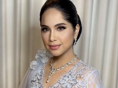 7 Inspirasi Baju Kebaya Modern dari Ibu Pejabat, Annisa Pohan Hingga Kahiyang
