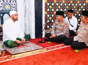 Habib Syech Ajak Masyarakat Jaga Persatuan NKRI Usai Pemilu 2024