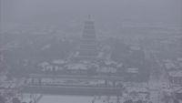 Penampakan Kabut Tebal Selimuti Kota Xian China