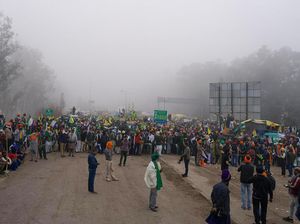 India Chaos, Massa Petani Serang Drone Polisi Pakai Layang-layang