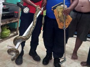 Hiii.. Ular Piton 1,5 Meter Ditemukan di Bak Mandi Warga Banda Aceh