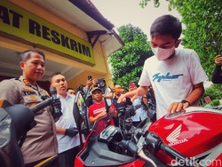 Hilang Galau Saepul Usai Motornya yang Hilang Kembali