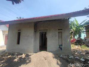 Kontraktor Ancam Usir Penyintas Gempa dari Rumah Tahan Gempa Kontraktor Ancam Usir Penyintas Gempa dari Rumah Tahan Gempa