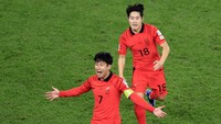 Keduanya juga menjadi andalan timnas Negeri Ginseng di Piala Asia 2023 lalu. Foto: REUTERS/THAIER AL-SUDANI