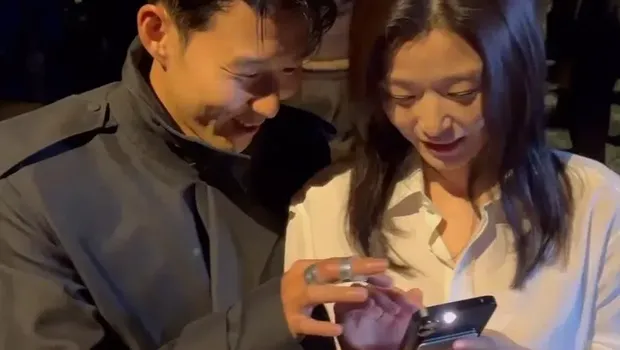 Son Heung-min bersama aktris Jun Ji Hyun.
