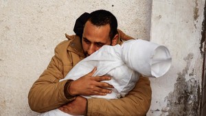 Air Mata Ayah Tumpah di Gaza