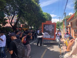 Dapat Krupuk Mlempem Award dari Massa, Begini Respons Bawaslu DIY