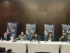 Pakar Hukum: Pelanggaran Pemilu TSM Bukan Ranah MK, Harusnya ke Bawaslu Pakar Hukum: Pelanggaran Pemilu TSM Bukan Ranah MK, Harusnya ke Bawaslu