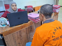 Perkosa Anak Tiri 8 Kali, Pria di Bondowoso Ditahan Polisi