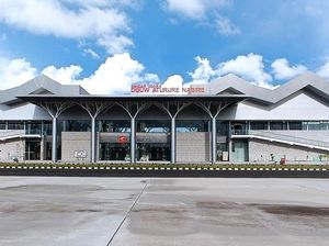 Runway Bandara Nabire Mau Diperpanjang Agar Bisa Didarati Pesawat Besar Runway Bandara Nabire Mau Diperpanjang Agar Bisa Didarati Pesawat Besar
