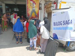 Tekan Lonjakan Harga Beras, Bulog Gelontorkan Pangan Murah