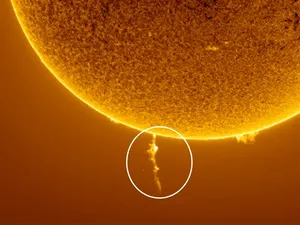 Foto Spektakuler Matahari yang Mulai Aktif-aktifnya