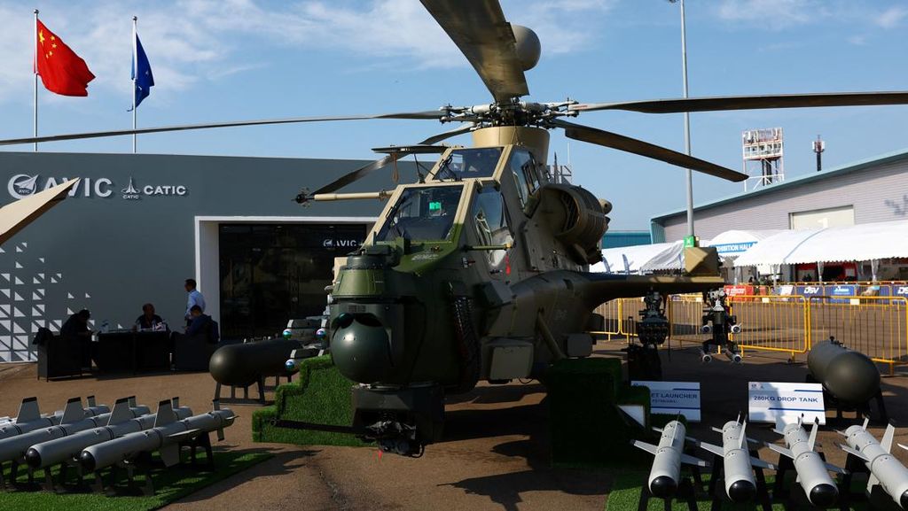 Helikopter Serang Z-10 Buatan China Tampil Perdana di Singapore Airshow Helikopter Serang Z-10 Buatan China Tampil Perdana di Singapore Airshow