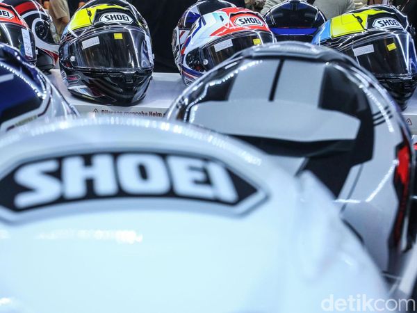 Helm Belasan Juta Rupiah Mejeng di IIMS 2024