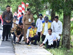 Jokowi Resmikan 27 Ruas Jalan di Sulsel, Warga Senang Tak Ada Lubang Lagi