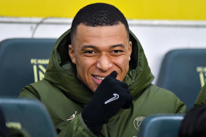 NANTES, FRANCE - FEBRUARY 17: Kylian Mbappe of PSG reacts prior to the Ligue 1 Uber Eats match between FC Nantes and Paris Saint-Germain at Stade de la Beaujoire on February 17, 2024 in Nantes, France. (Photo by Franco Arland/Getty Images)
