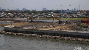 Melihat Progres Pembangunan Tanggul Laut Pantai Dadap